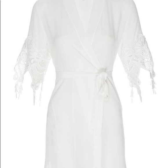 NWT Stone Cold Fox Fox Robe - Picture 5 of 5